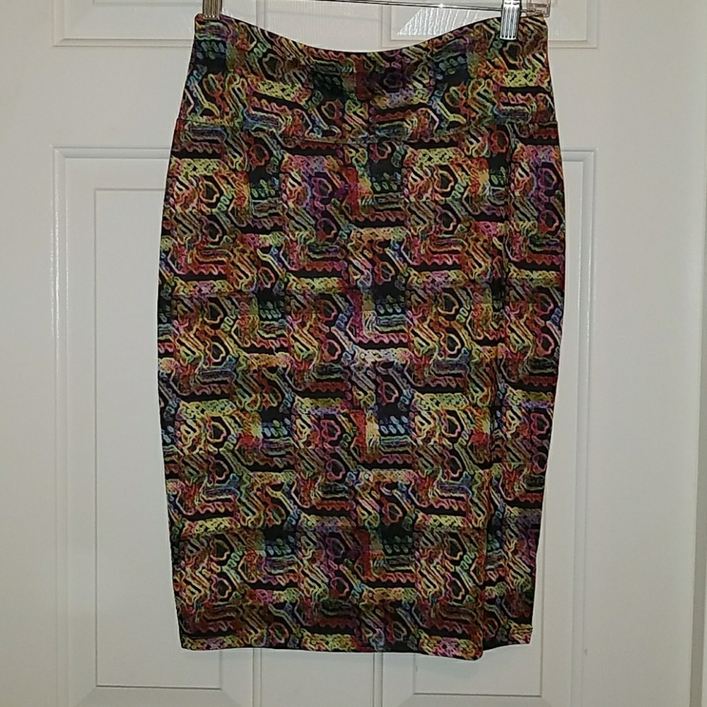 Small LuLaroe Skirt with fun colorful print NWOT